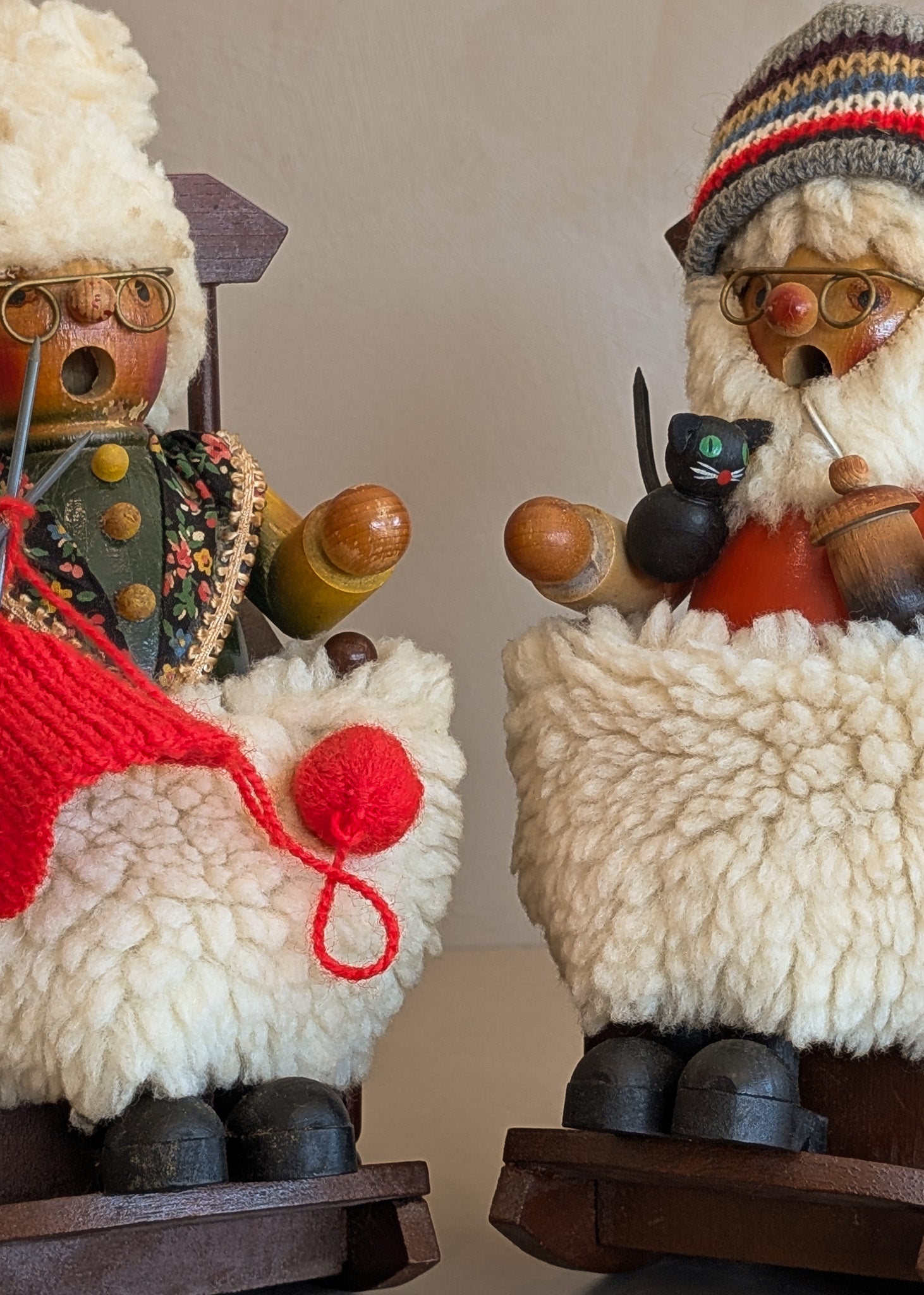 Pair of Vintage Rocking Music Box Wooden Steinbach German Knitting Grandma and Grandpa with Black Cat Smokers