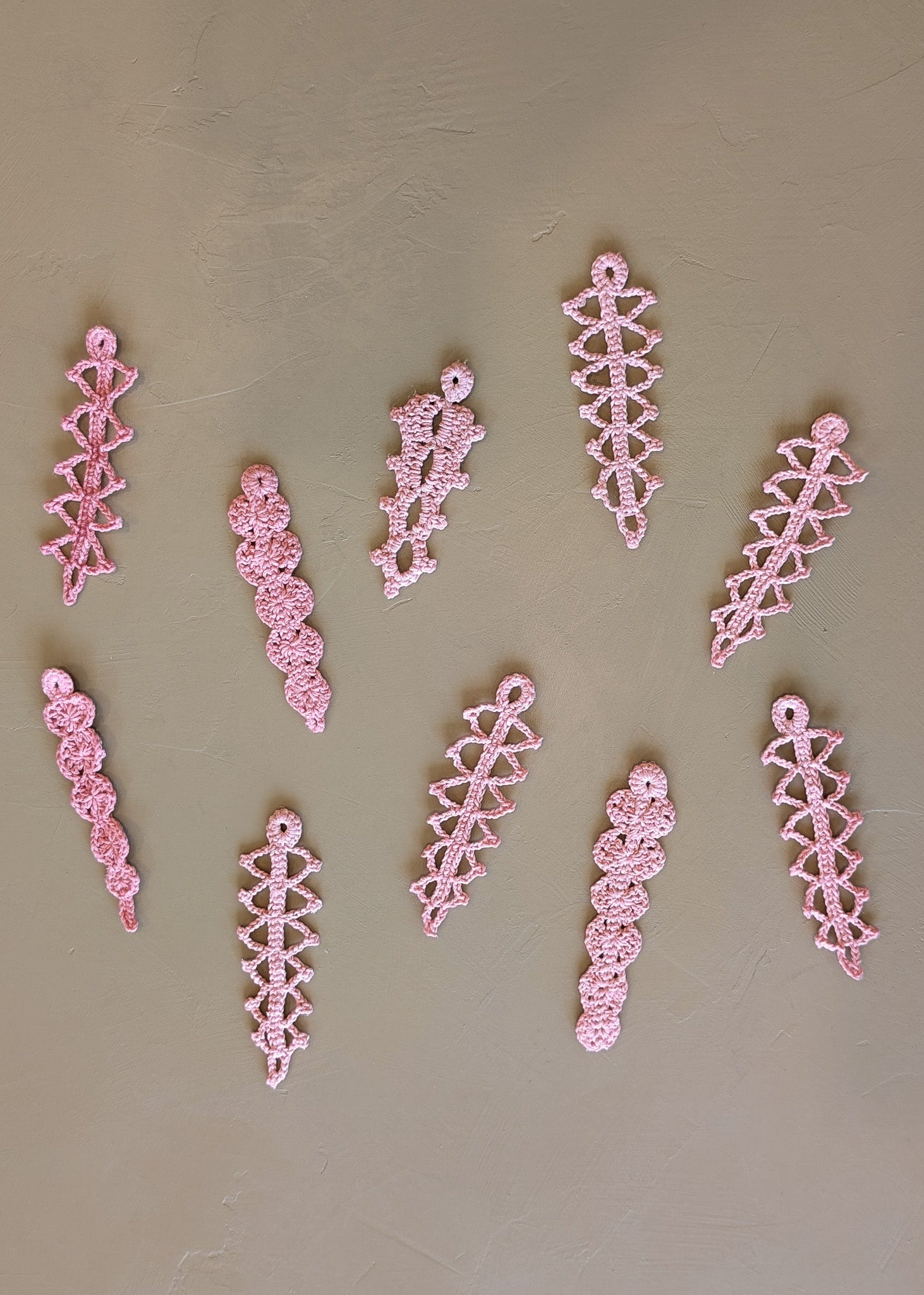 Set of 10 Vintage Crocheted Pink Icicle Christmas Holiday Ornaments