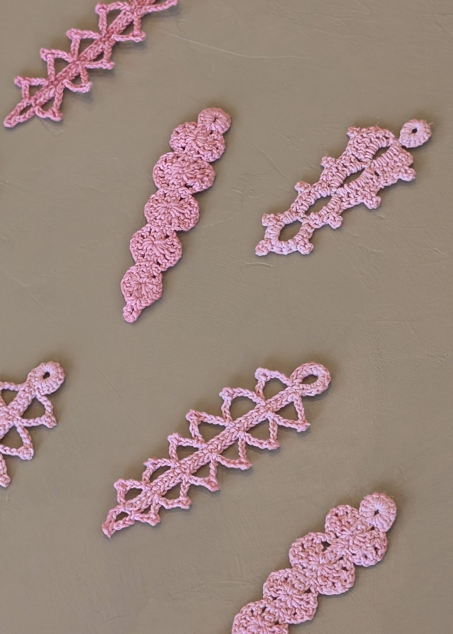 Set of 10 Vintage Crocheted Pink Icicle Christmas Holiday Ornaments