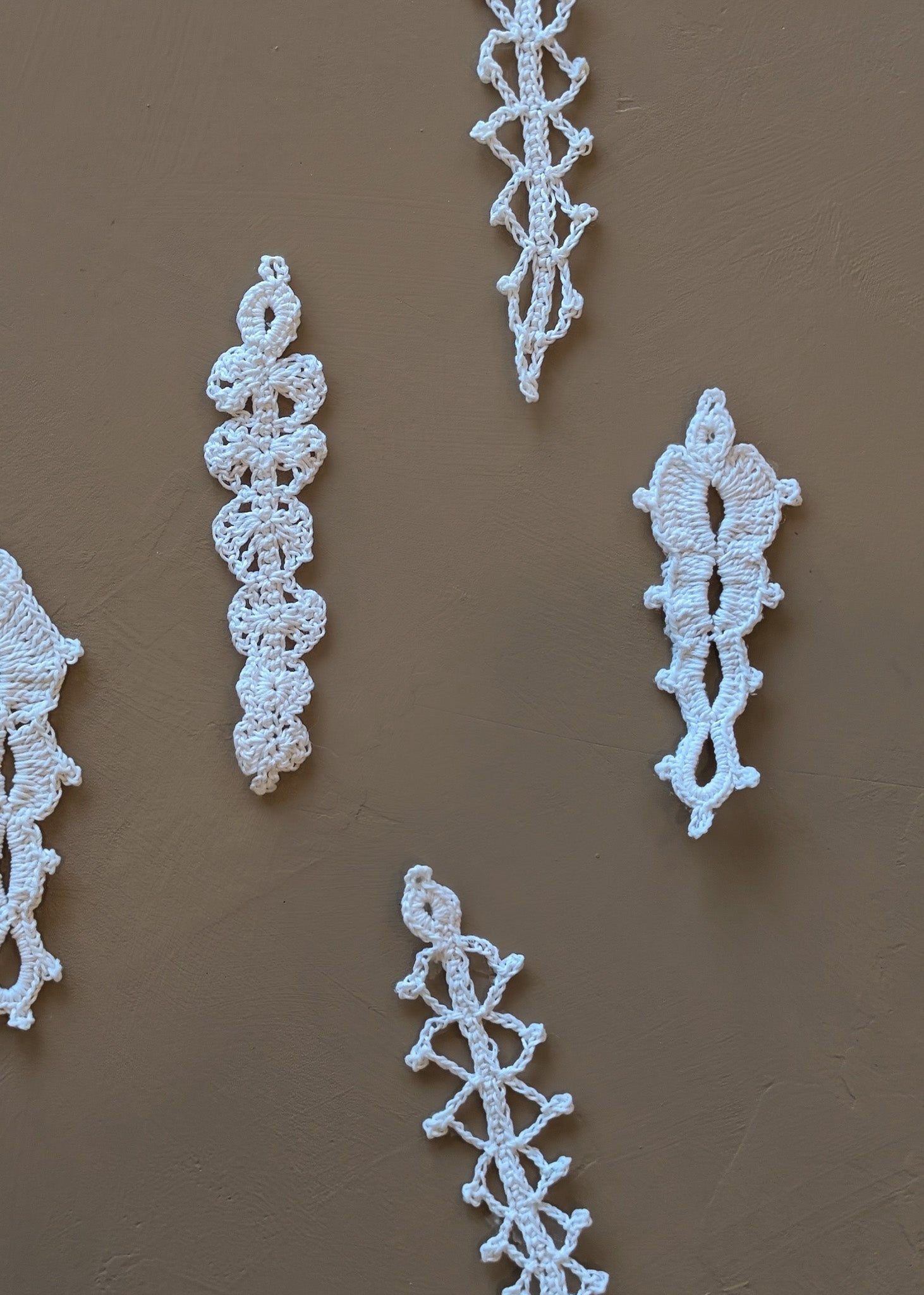 Set of 8 Vintage Crocheted White Icicle Christmas Holiday Ornaments