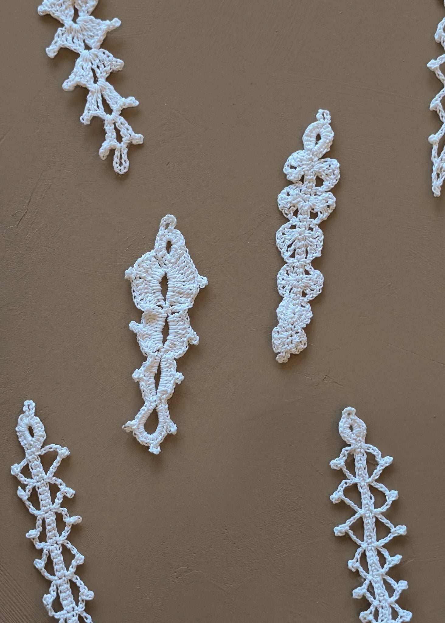 Set of 8 Vintage Crocheted White Icicle Christmas Holiday Ornaments