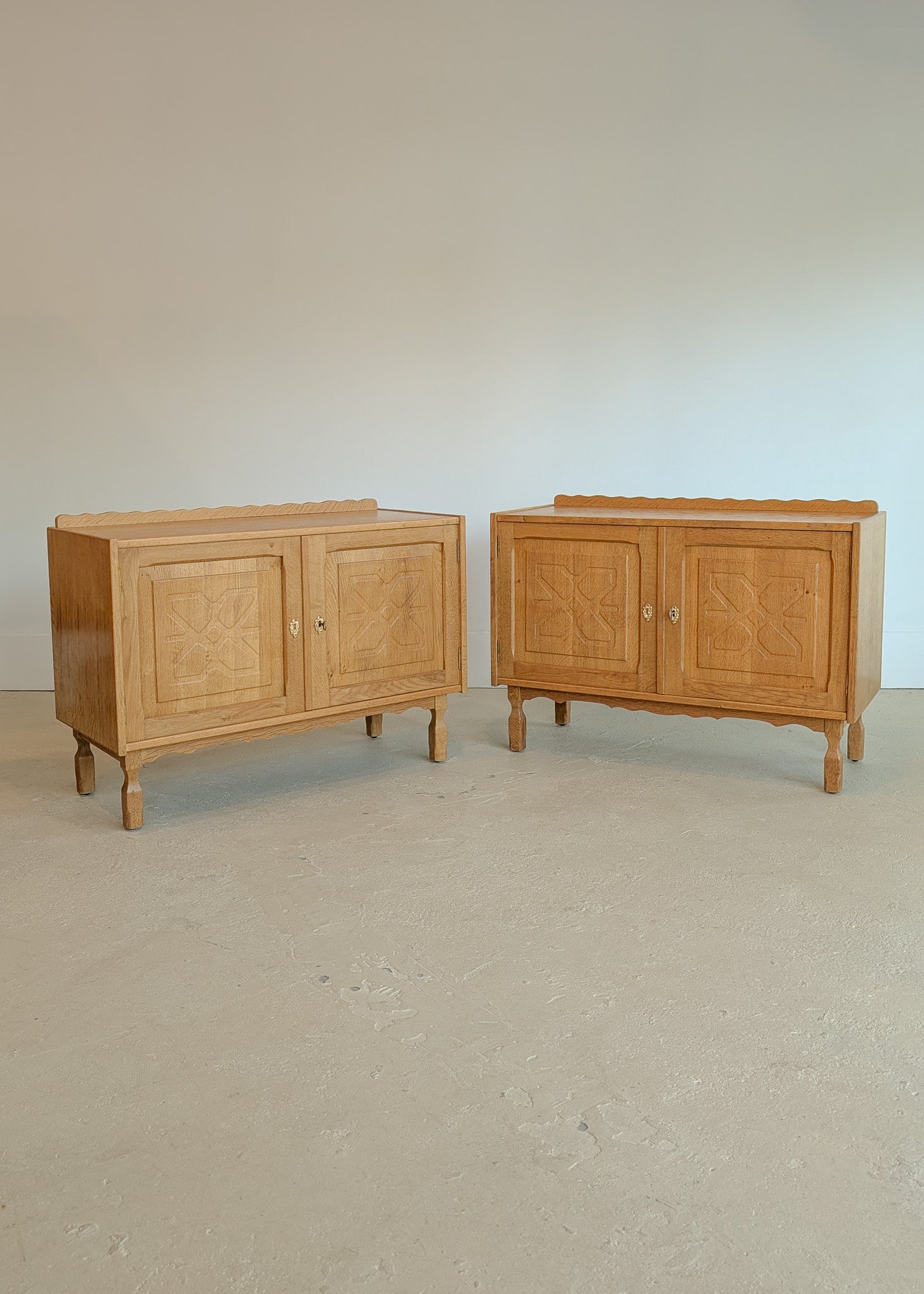 Pair of Vintage Danish Henning Kjærnulf-Attributed Quartsawn White Oak Cabinets/Large Nightstands with Wavy Trim