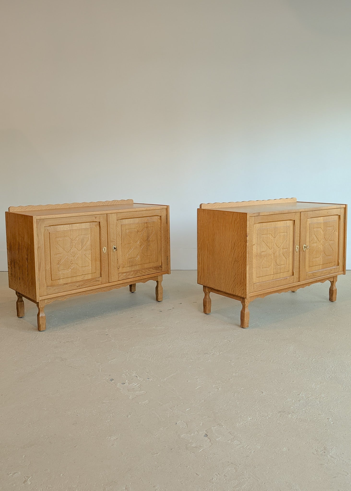 Pair of Vintage Danish Henning Kjærnulf-Attributed Quartsawn White Oak Cabinets/Large Nightstands with Wavy Trim