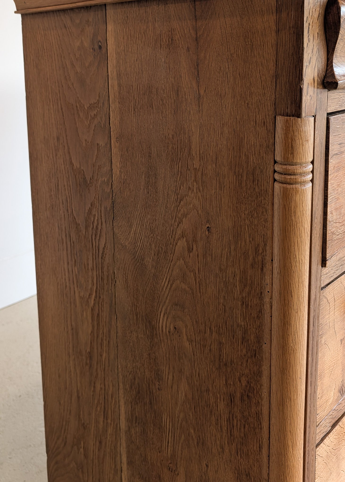 Large Antique Danish Quartersawn White Oak Five-Drawer Dresser with Hidden Handwritten Notes on Drawer Underside