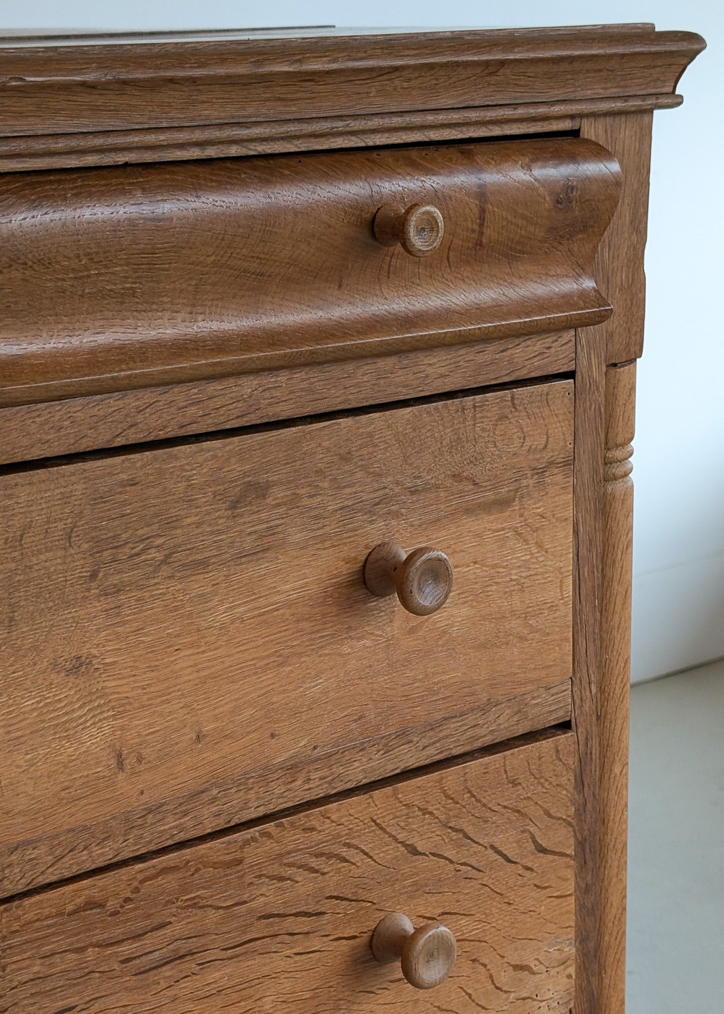 Large Antique Danish Quartersawn White Oak Five-Drawer Dresser with Hidden Handwritten Notes on Drawer Underside