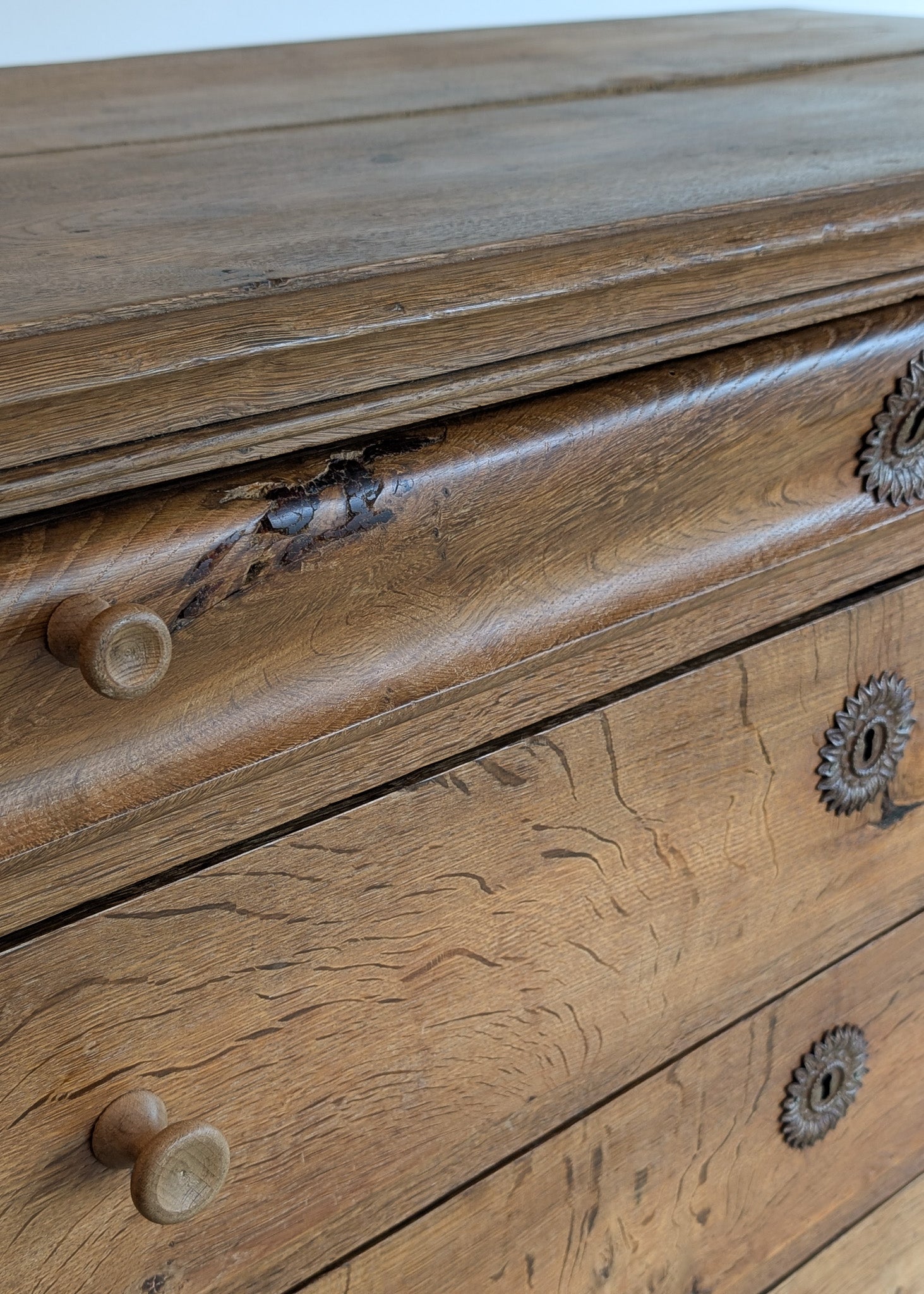 Large Antique Danish Quartersawn White Oak Five-Drawer Dresser with Hidden Handwritten Notes on Drawer Underside