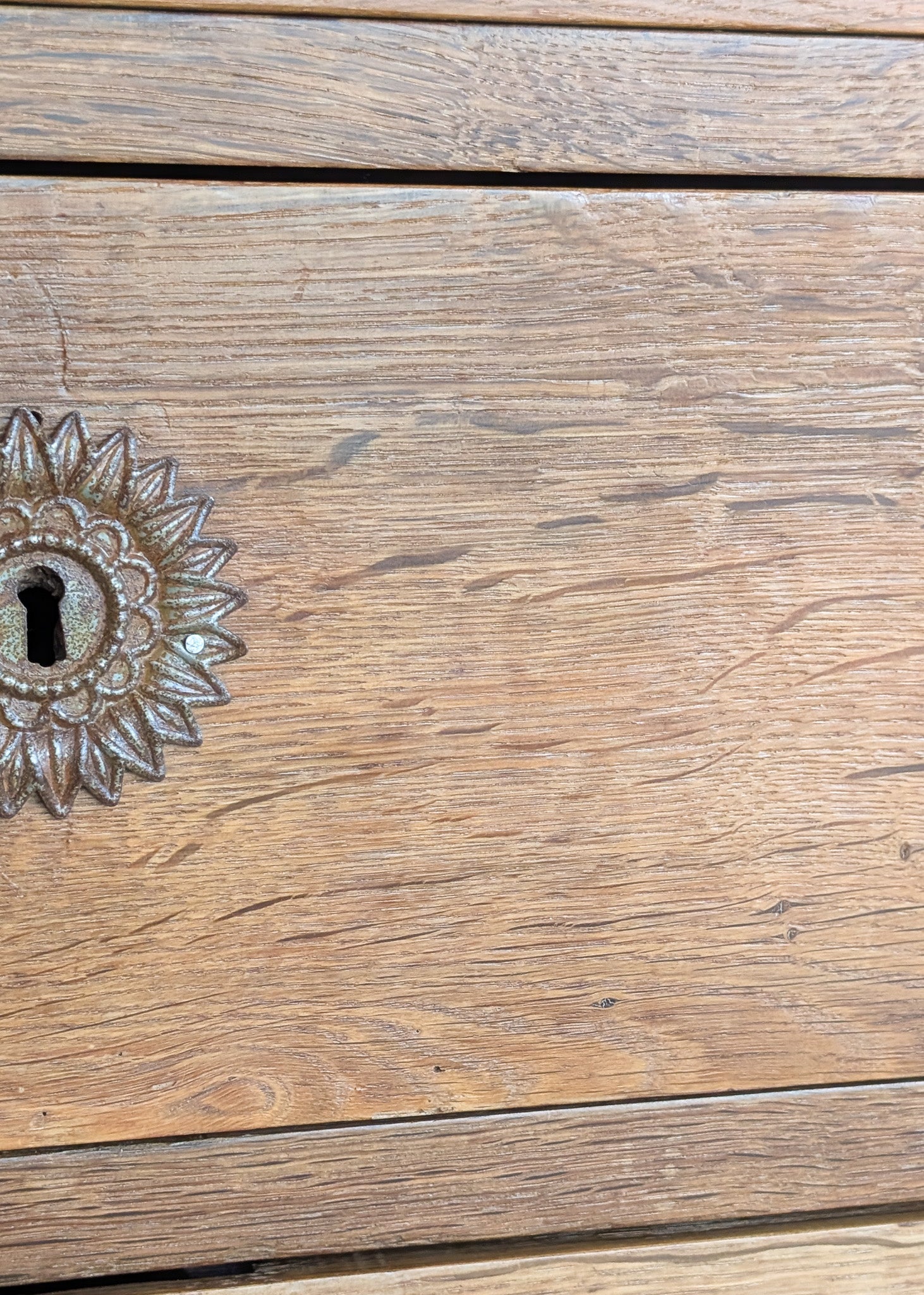 Large Antique Danish Quartersawn White Oak Five-Drawer Dresser with Hidden Handwritten Notes on Drawer Underside