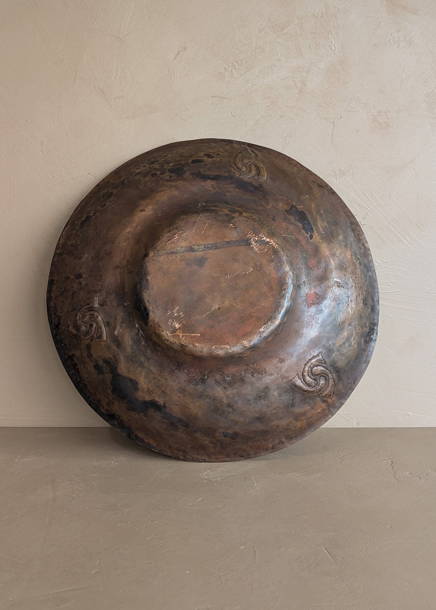 Large Patinated Vintage Handcrafted Hammered Copper Dish Bowl with Triskelion Detailing