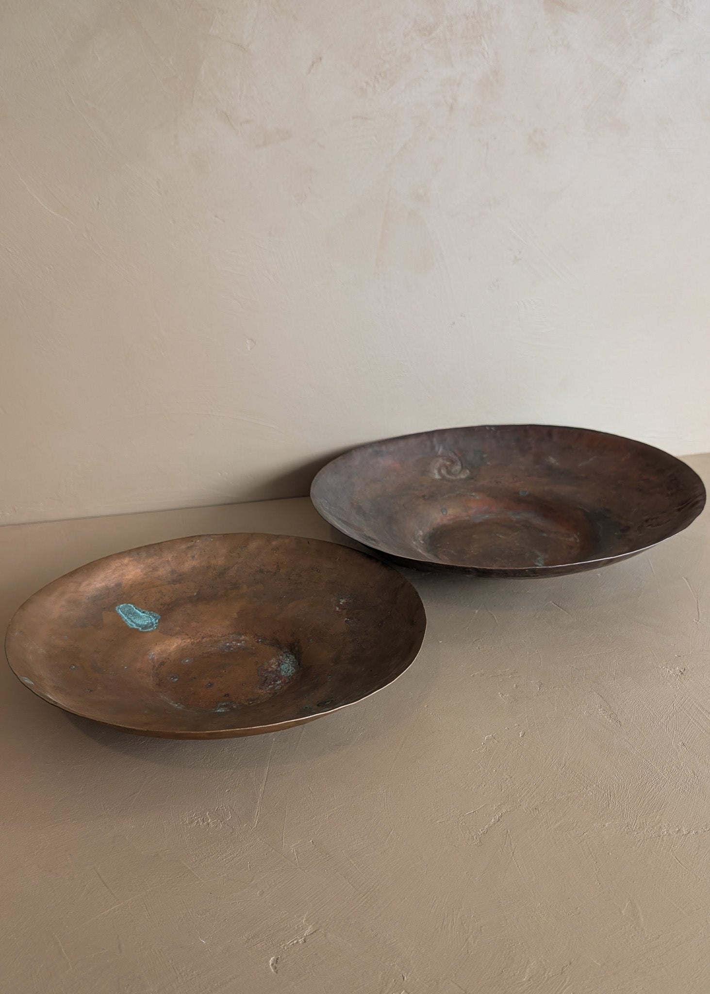 Large Patinated Vintage Handcrafted Hammered Copper Dish Bowl with Triskelion Detailing