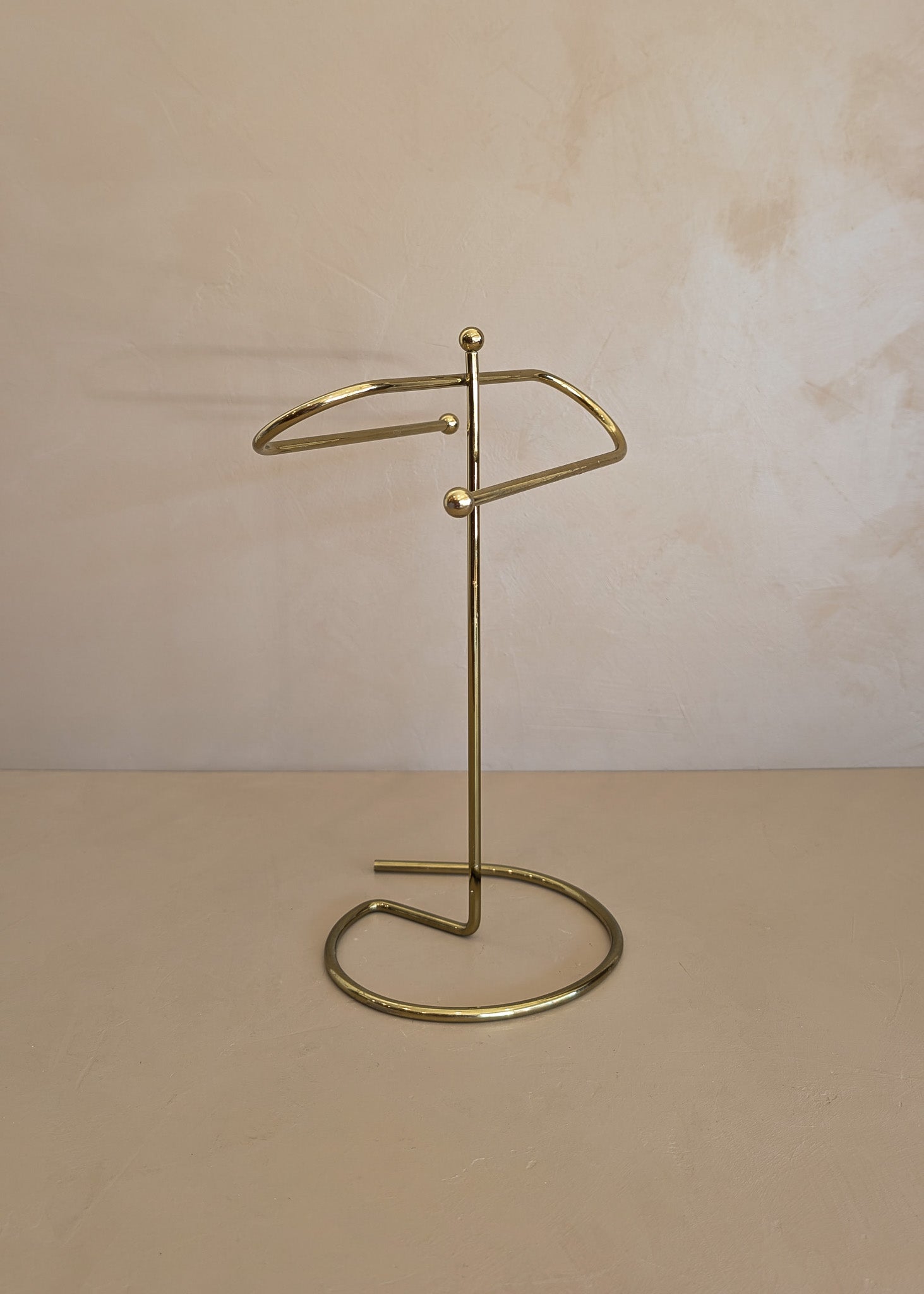 Vintage Gold-Tone Tabletop Towel Rack Holder