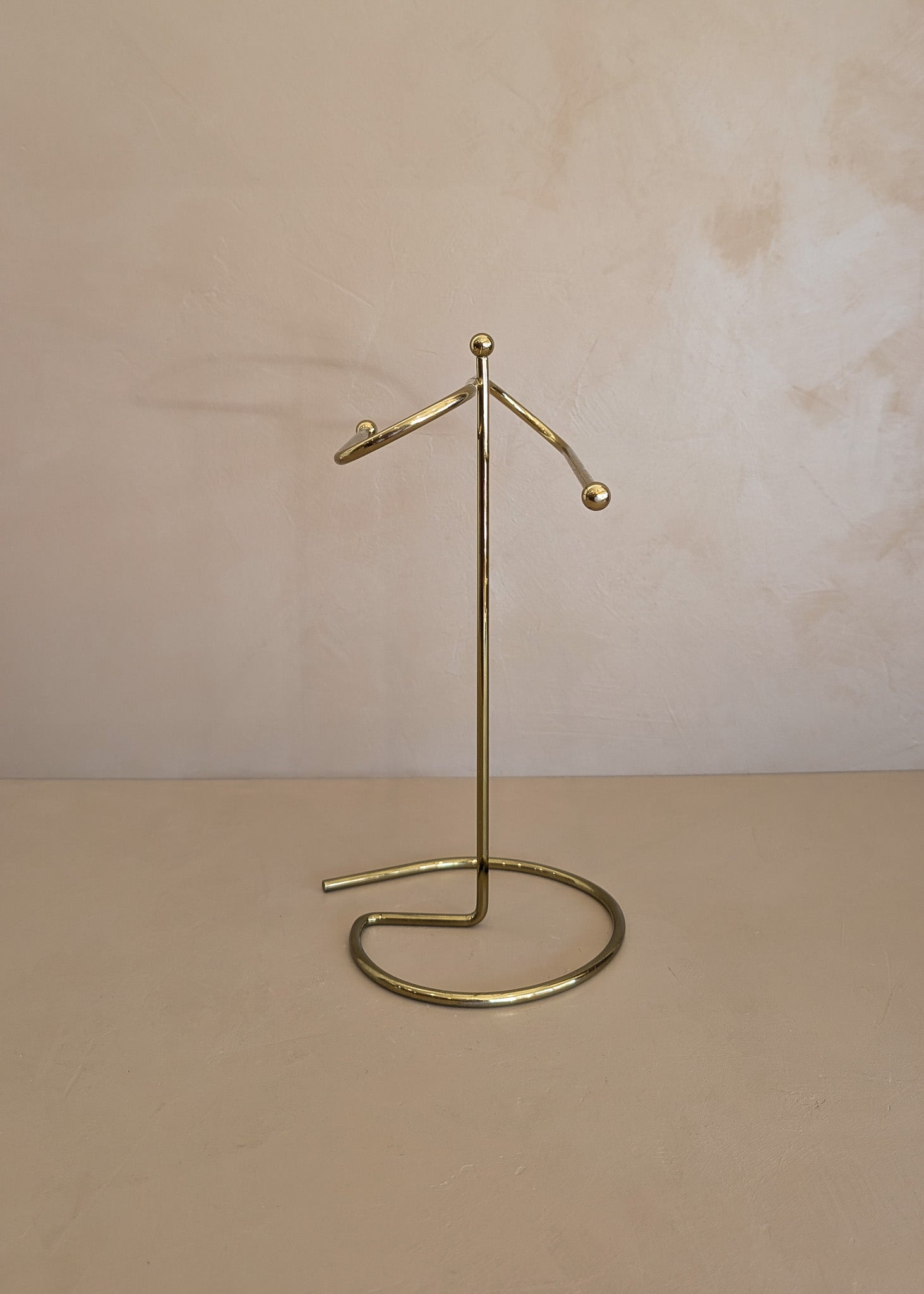 Vintage Gold-Tone Tabletop Towel Rack Holder