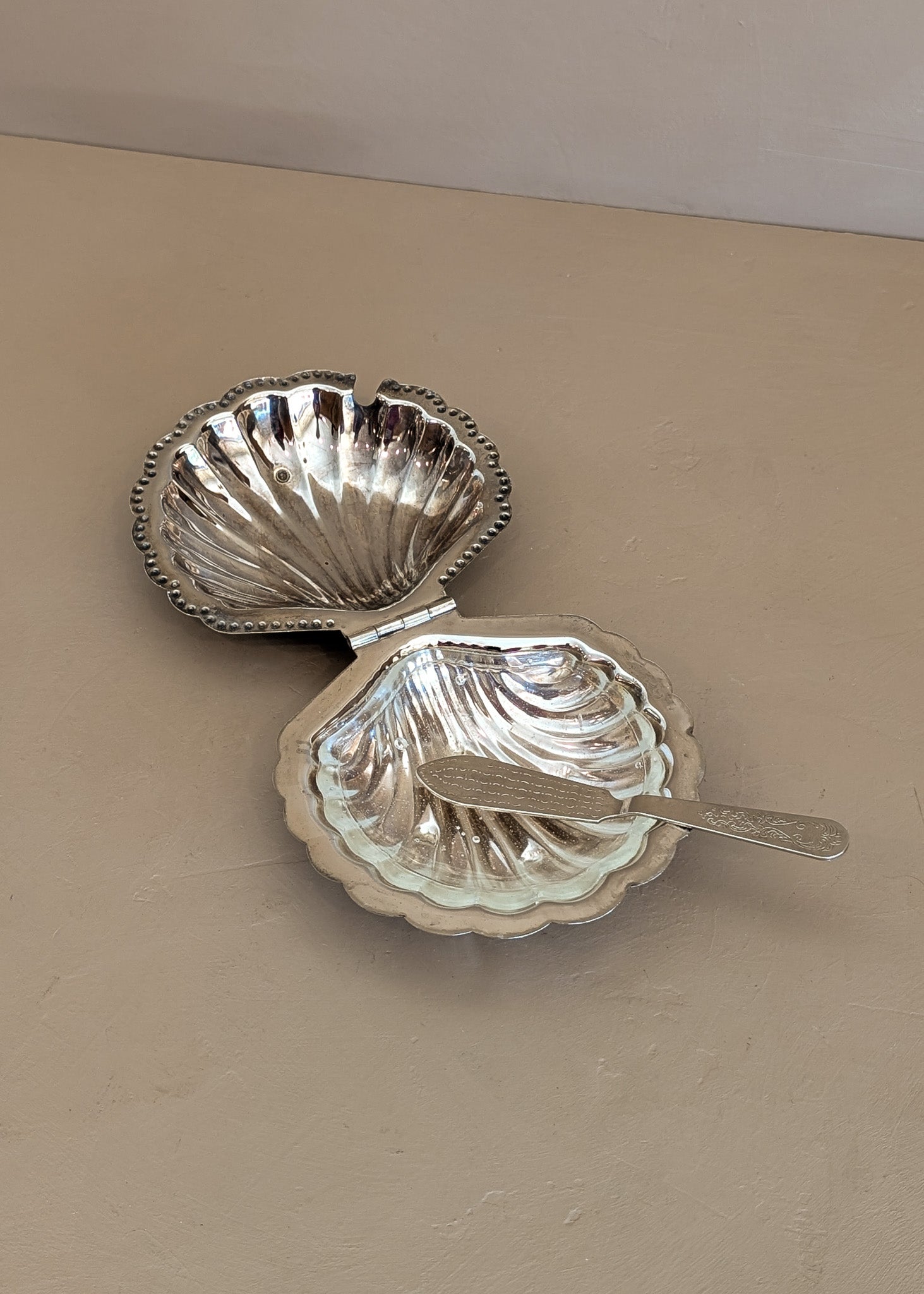 Vintage Silver-Plated Scallop Butter Dish with Glass Insert and Butter Knife