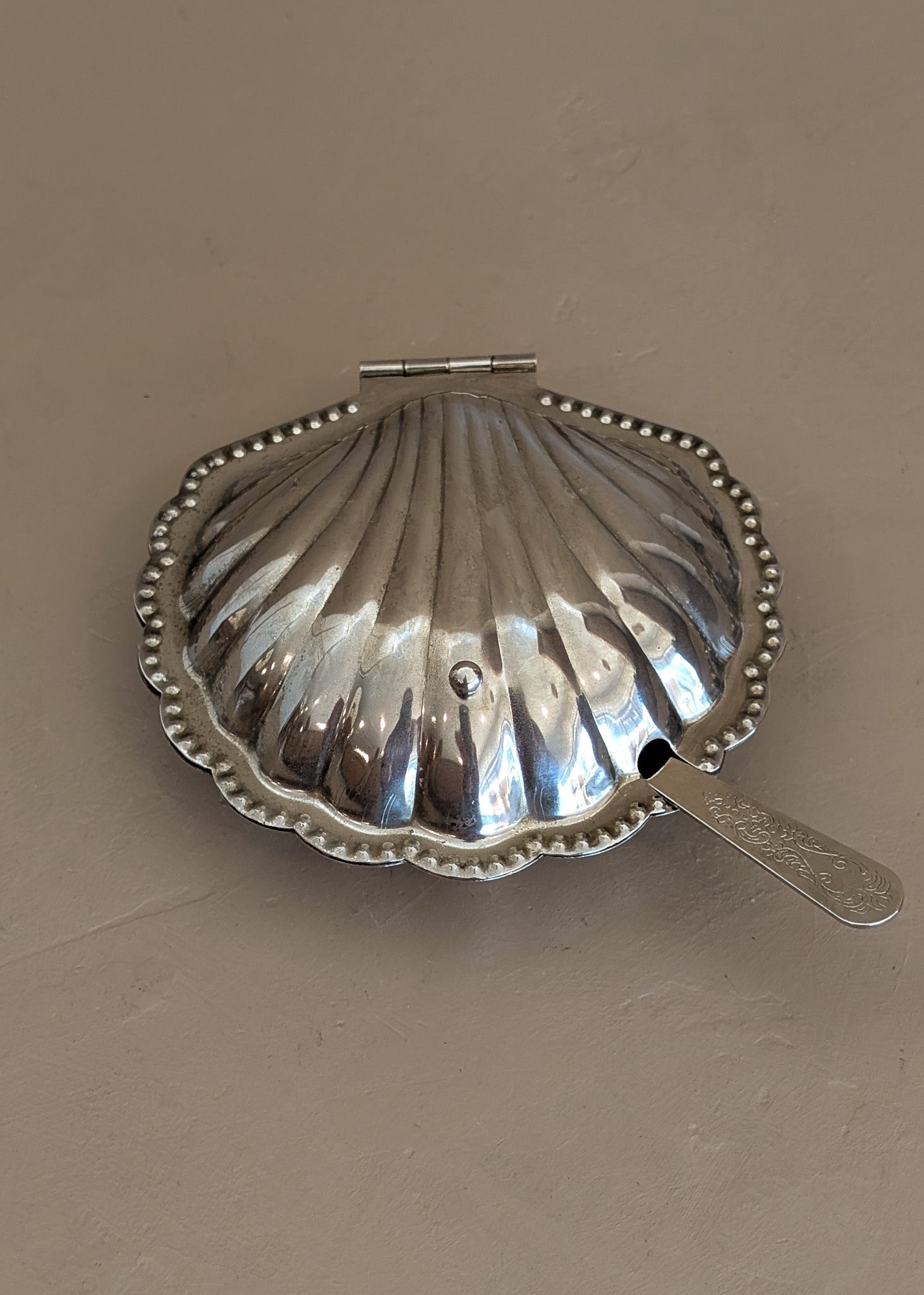 Vintage Silver-Plated Scallop Butter Dish with Glass Insert and Butter Knife