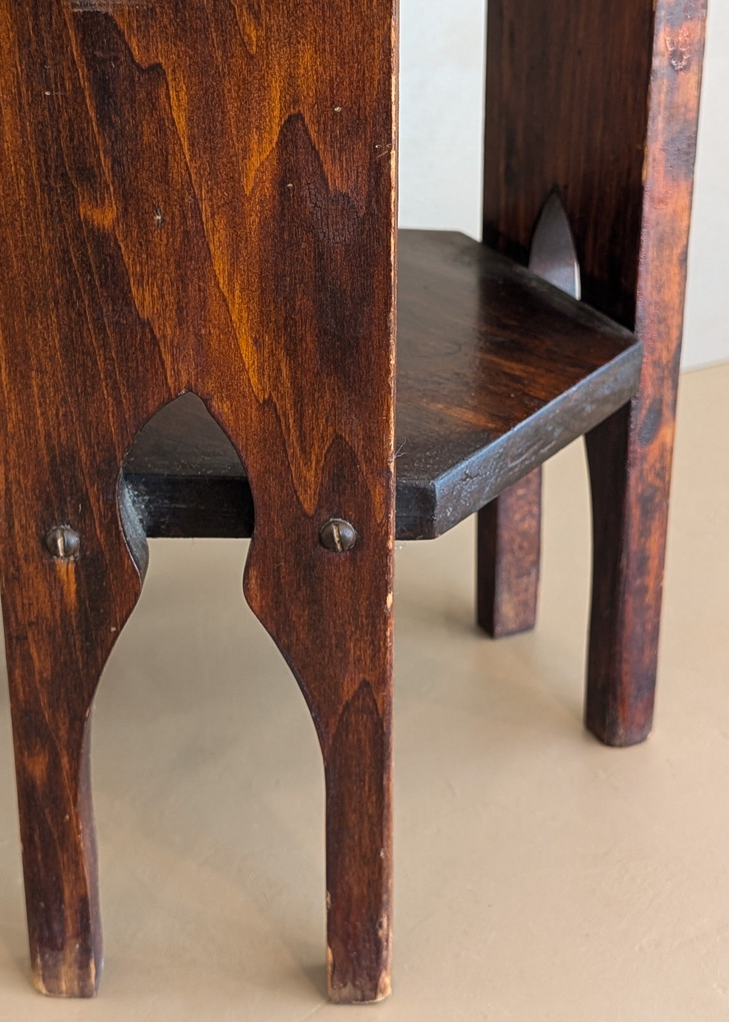 Antique Arts and Crafts Wooden Side/End Table