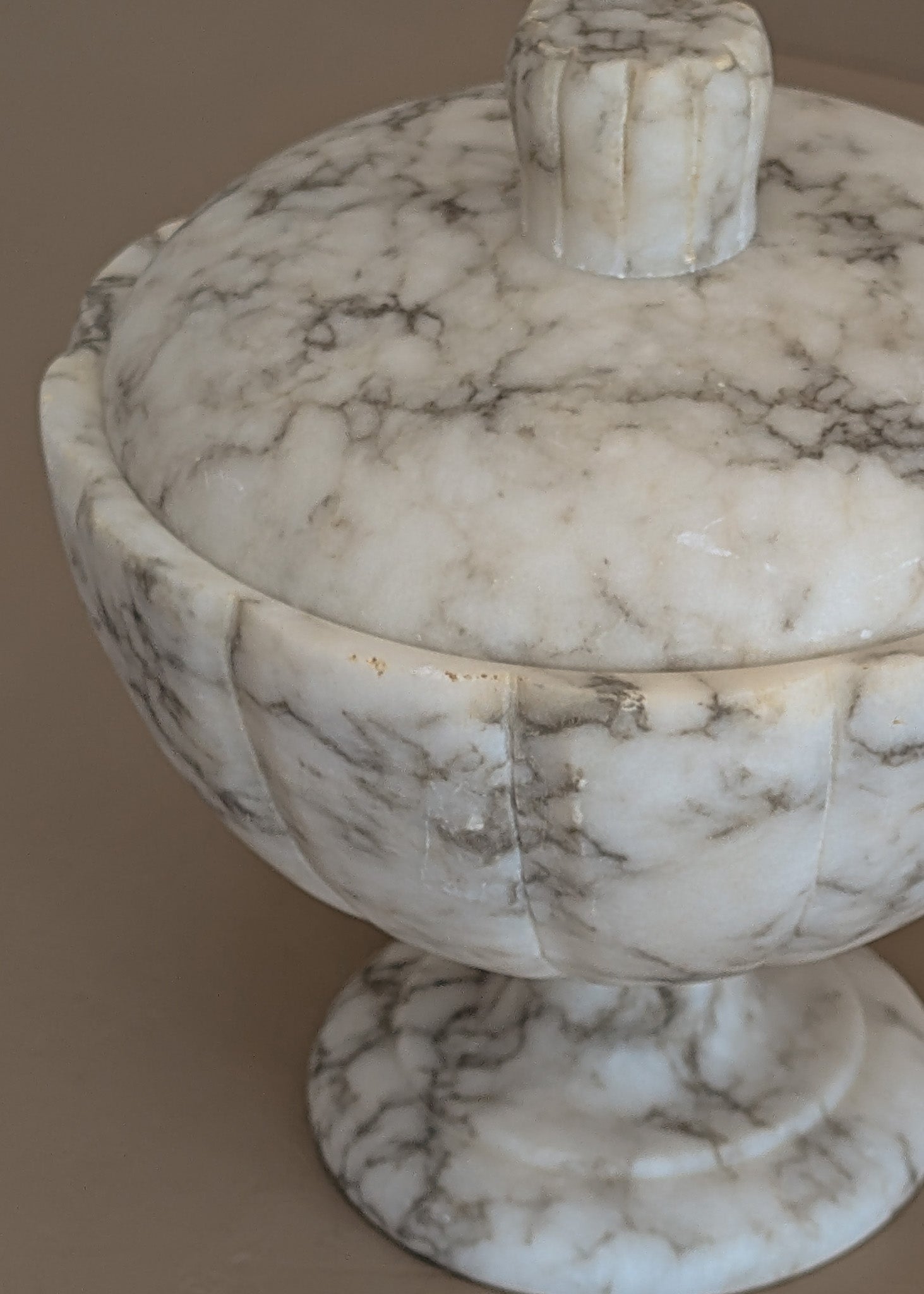 Heavily Veined Vintage Italian Alabaster Lidded Dish with Hand-Carved Detailing