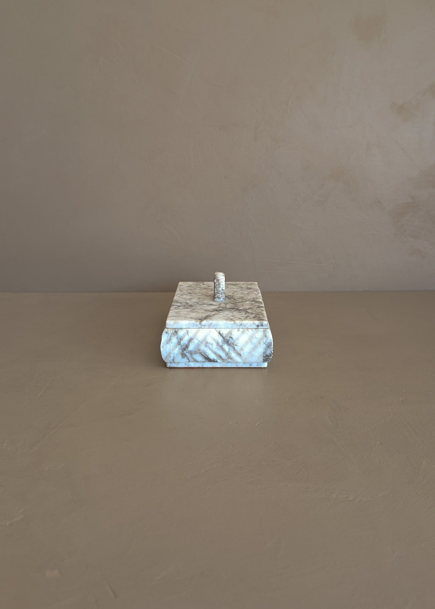 Heavily Veined Vintage Italian Alabaster Lidded Box with Hand-Carved Detailing