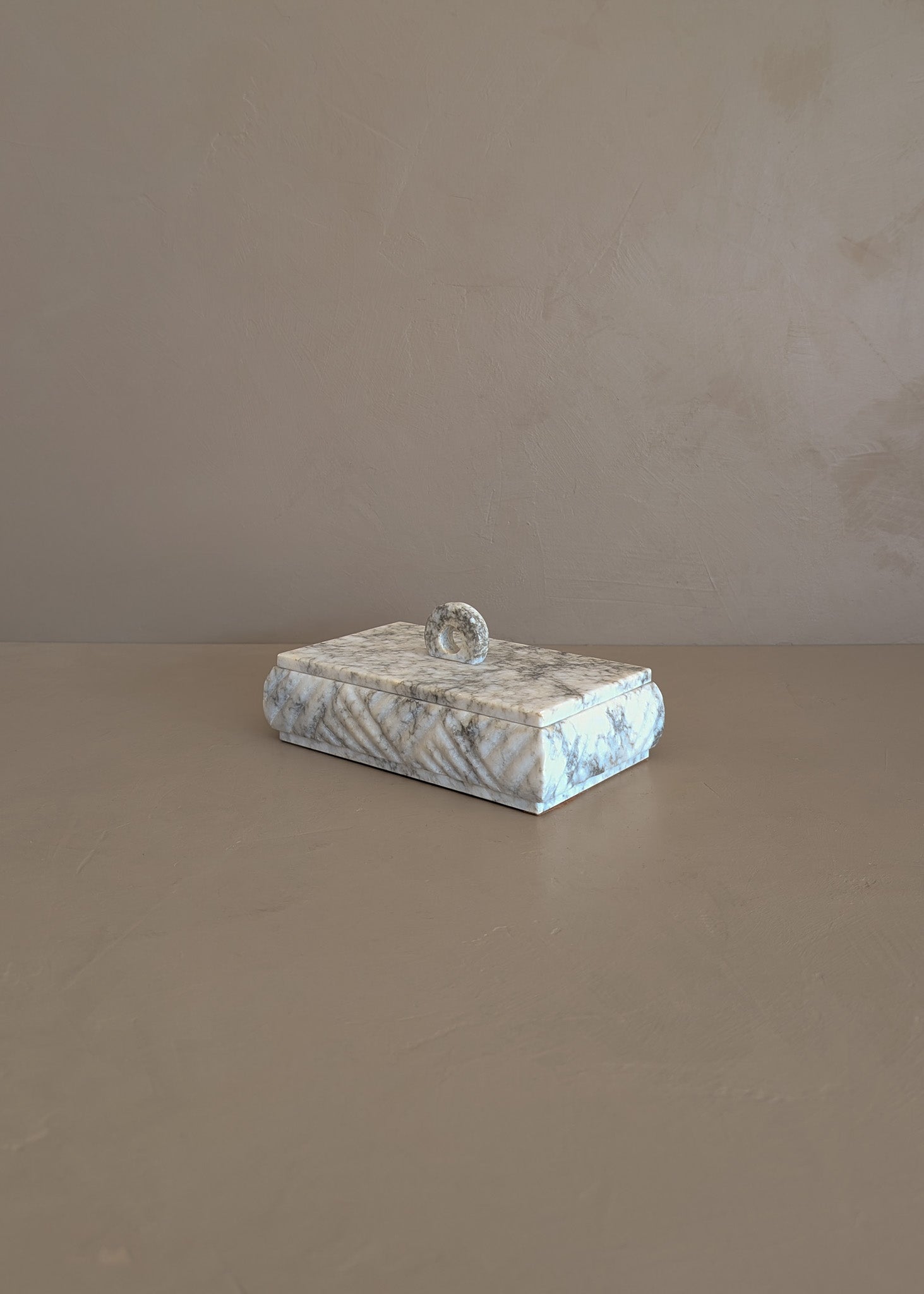 Heavily Veined Vintage Italian Alabaster Lidded Box with Hand-Carved Detailing