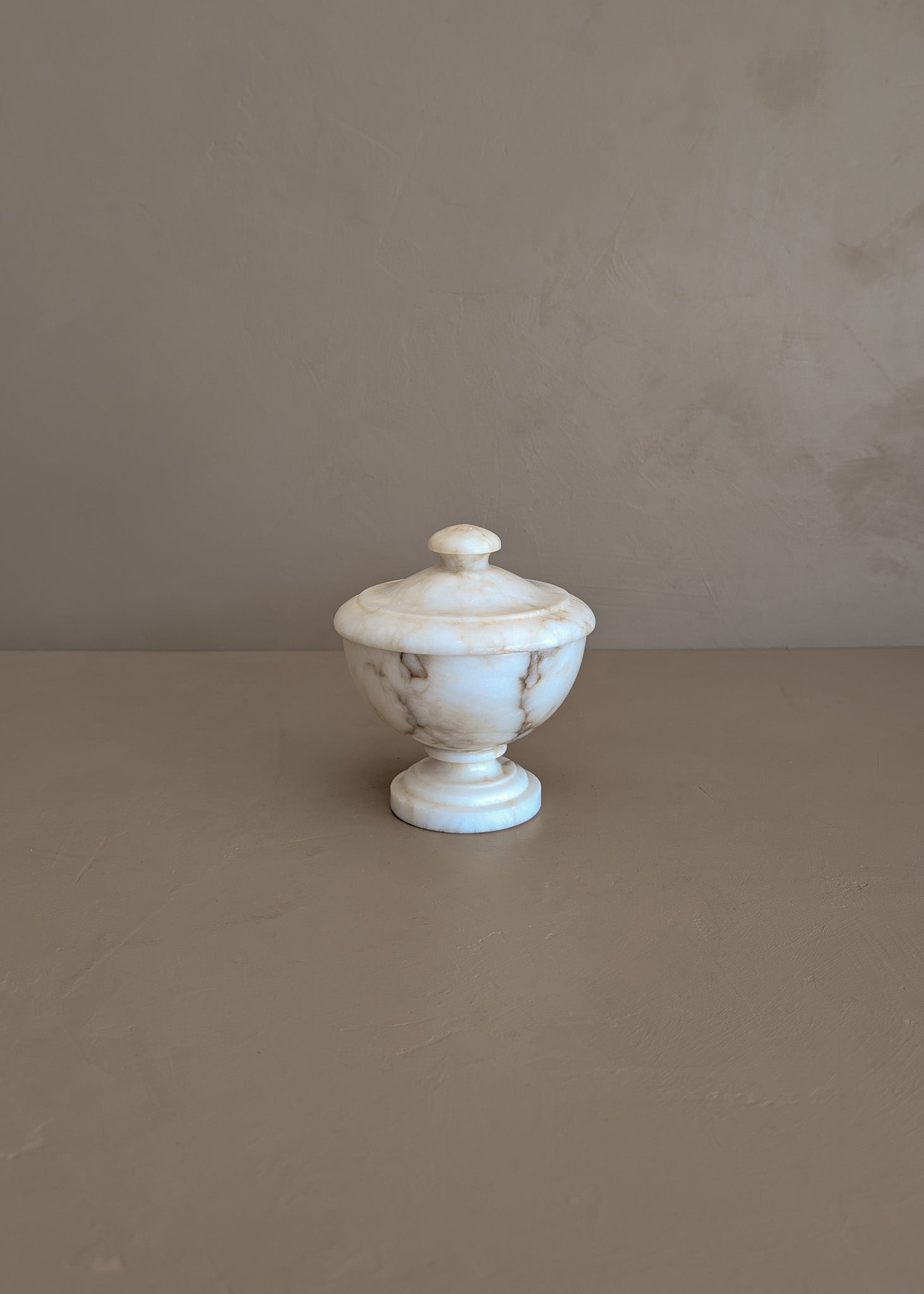 Vintage Italian Creamy Alabaster Lidded Dish