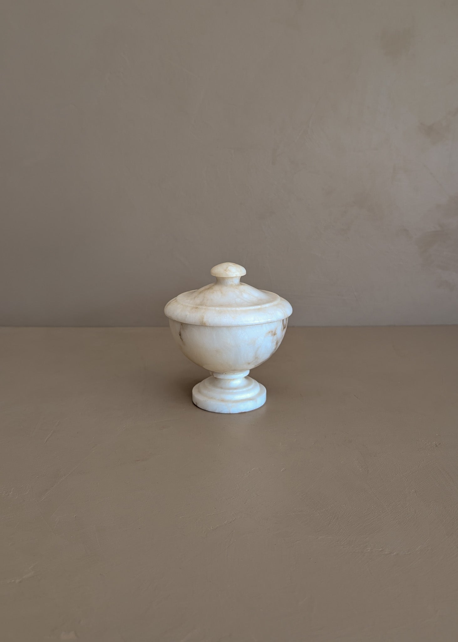 Vintage Italian Creamy Alabaster Lidded Dish