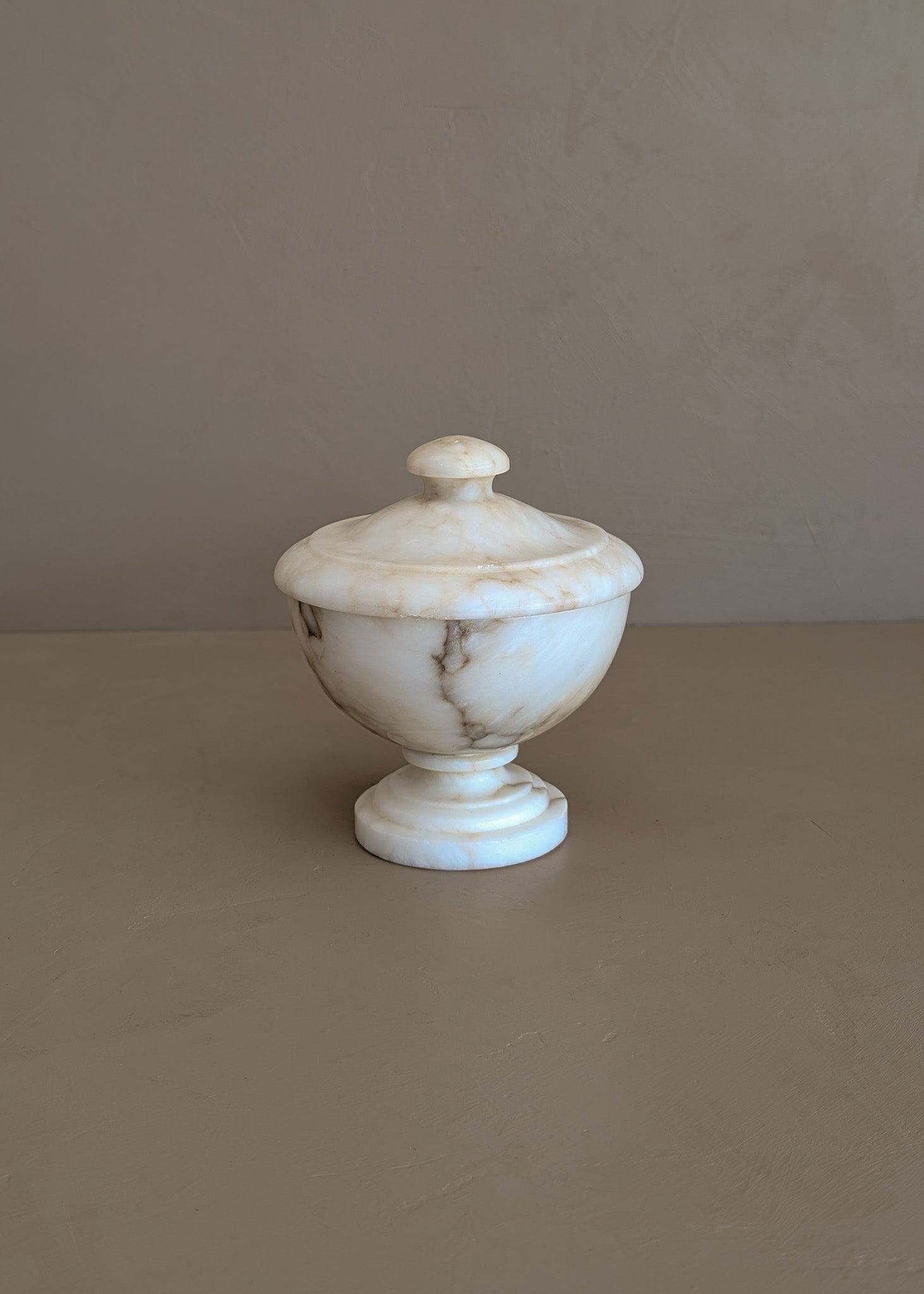 Vintage Italian Creamy Alabaster Lidded Dish