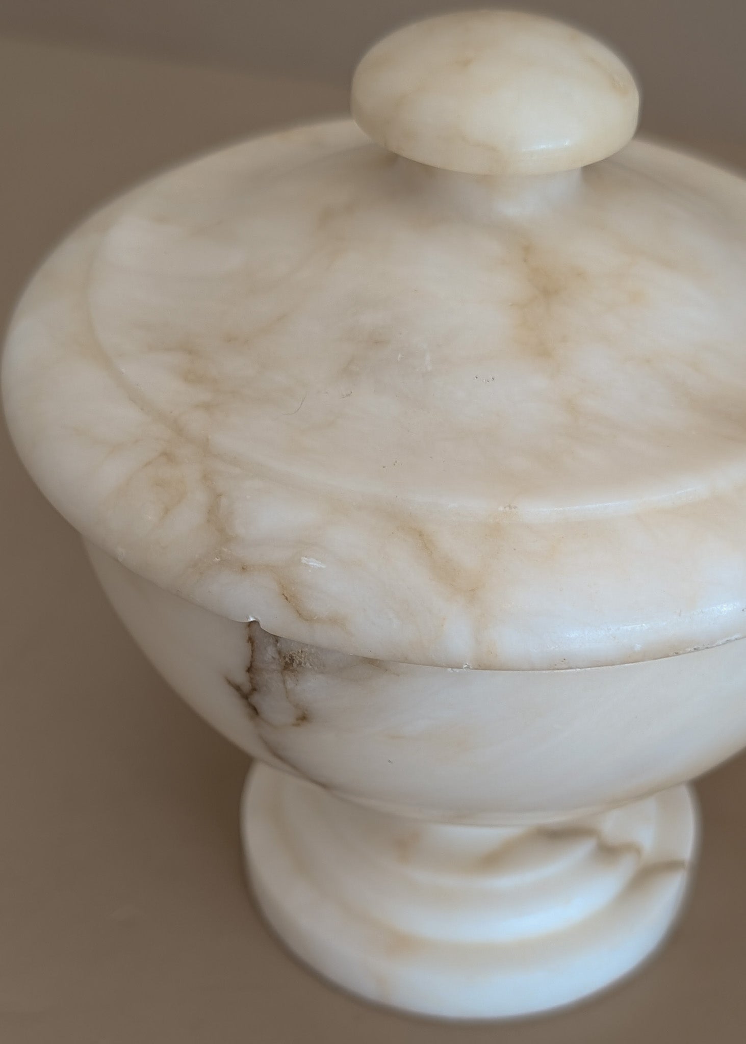 Vintage Italian Creamy Alabaster Lidded Dish