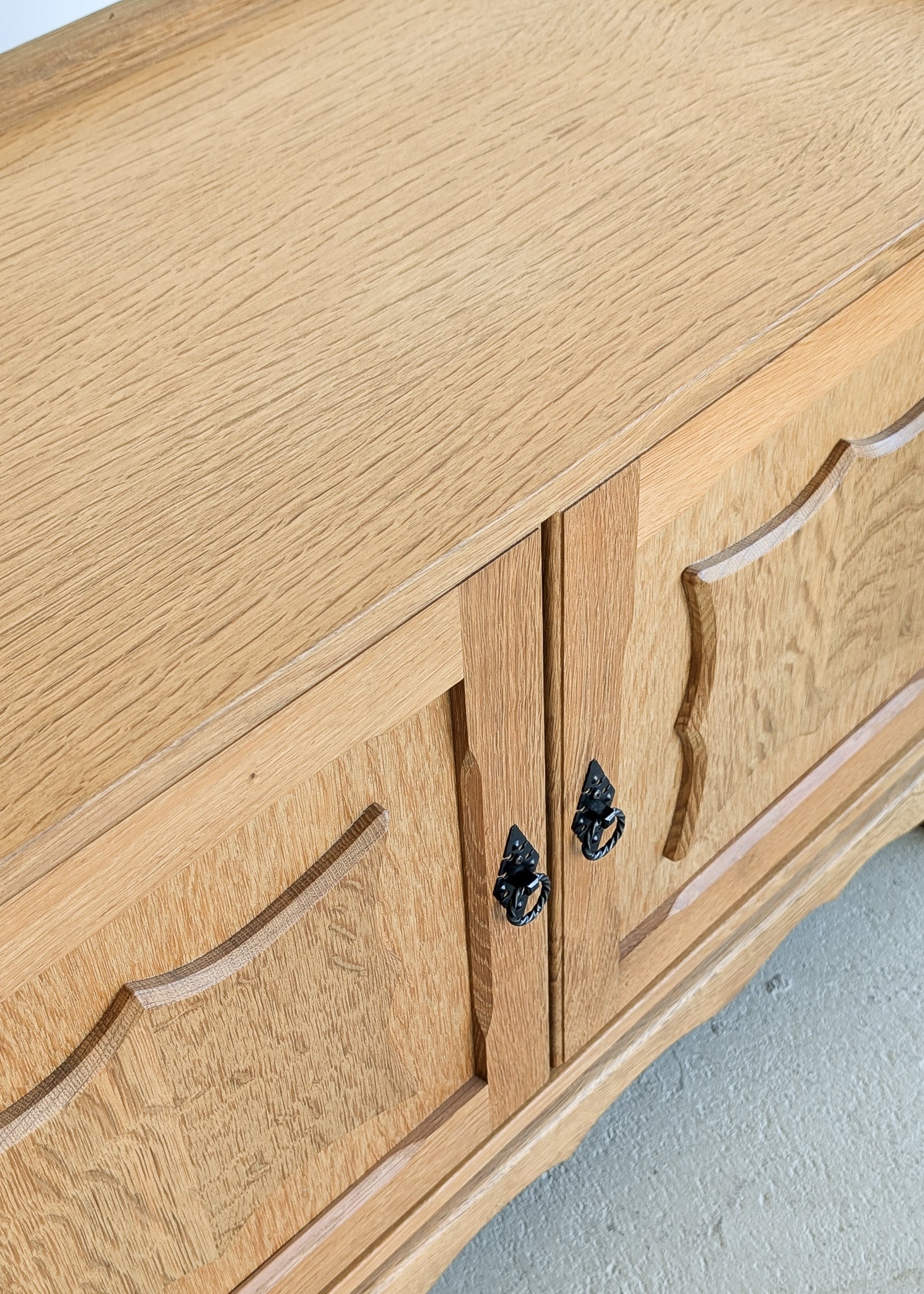 Pair of Vintage Danish Henning Kjærnulf for JK Møbler Quartersawn White Oak Cabinets/Large Nightstands