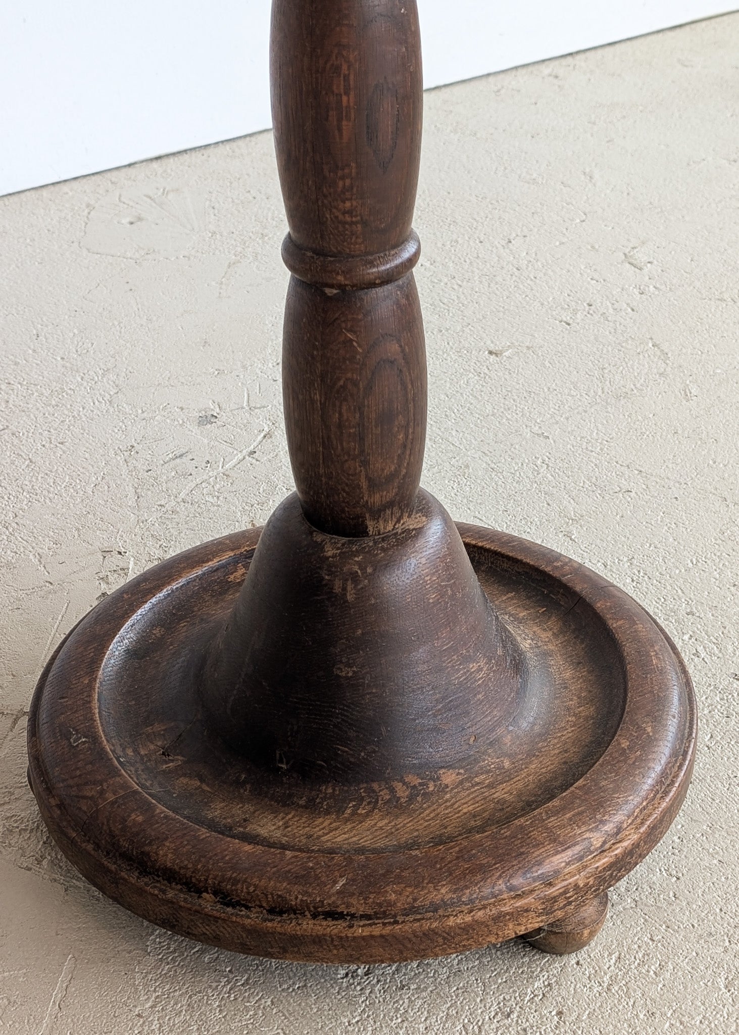 Six-Foot-Tall Antique European Charles Dudouyt-Style Wooden Oak Two-Light Spindle Floor Lamp with Bell-Shaped Base and Ball Feet