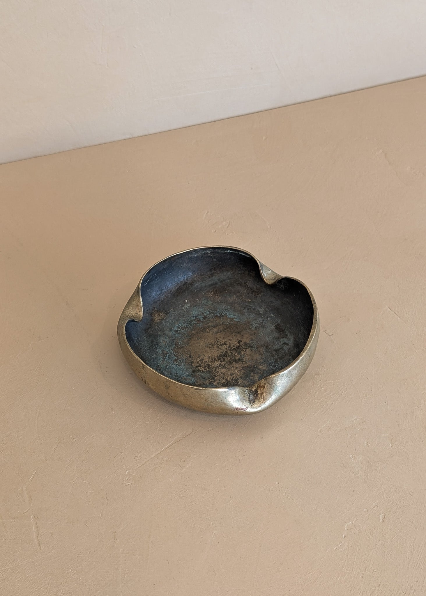Handcrafted Vintage Scalloped Bronze Ashtray/Catchall #1
