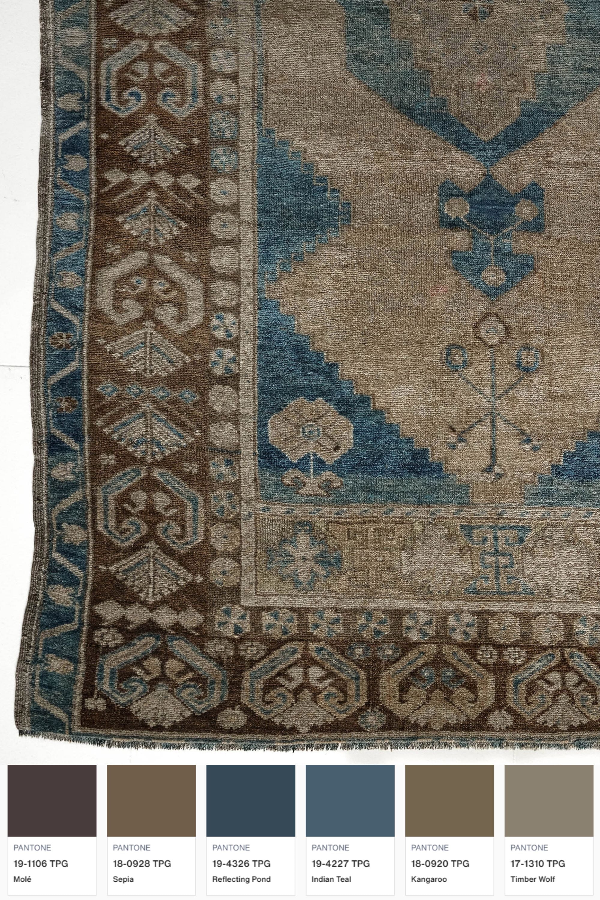 District Loom 1940s Vintage Turkish Kars Scatter Rug 4'8" x 7'10"