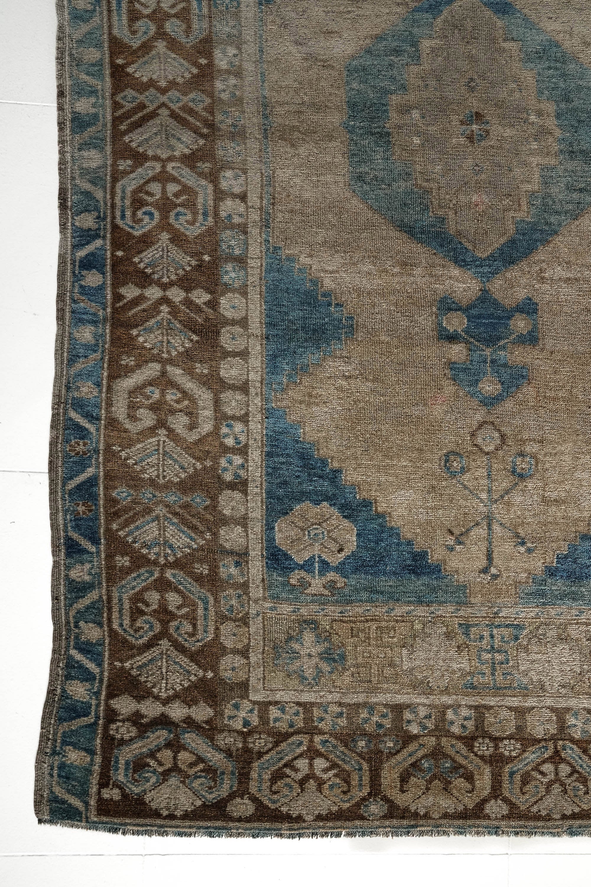District Loom 1940s Vintage Turkish Kars Scatter Rug 4'8" x 7'10"