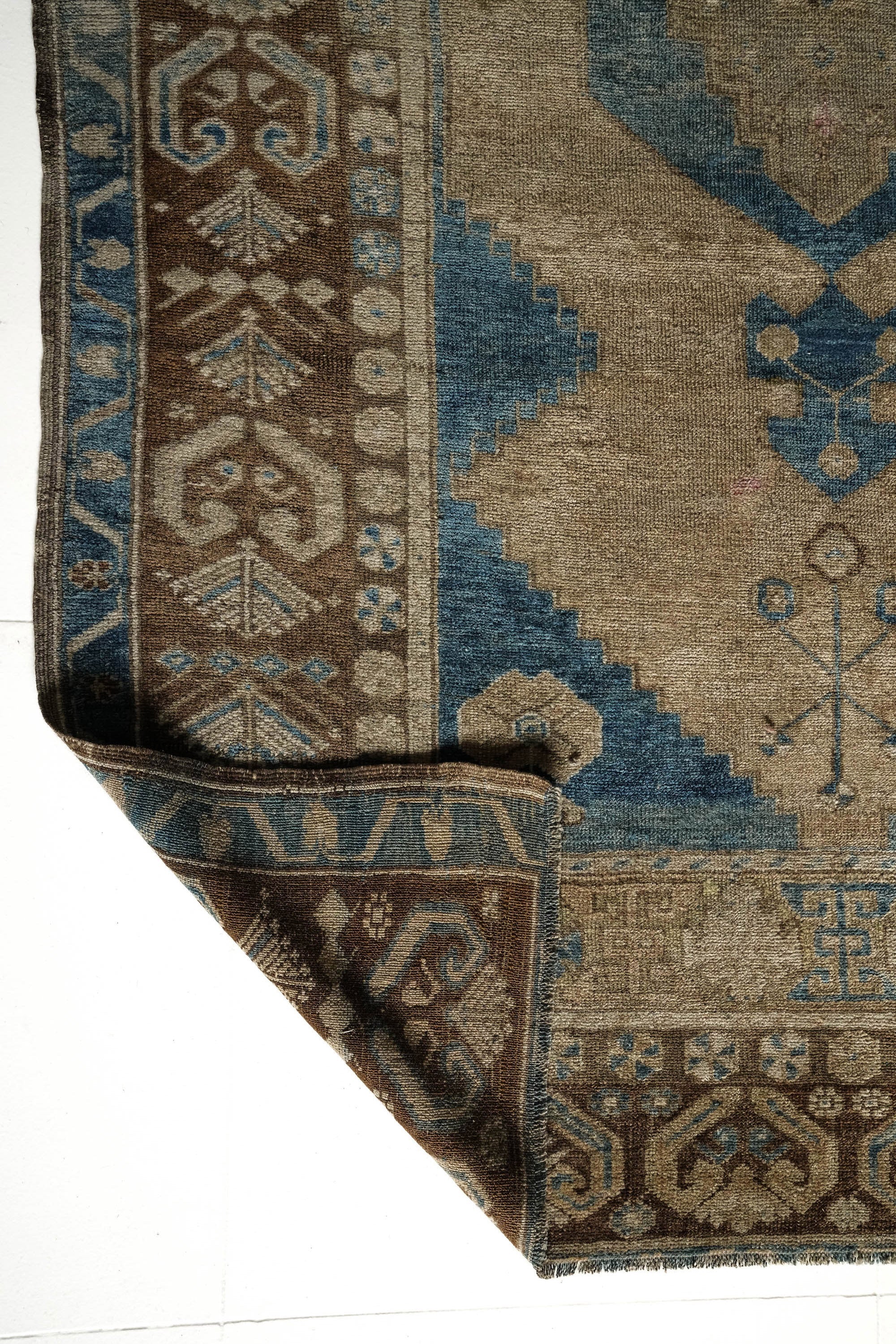 District Loom 1940s Vintage Turkish Kars Scatter Rug 4'8" x 7'10"