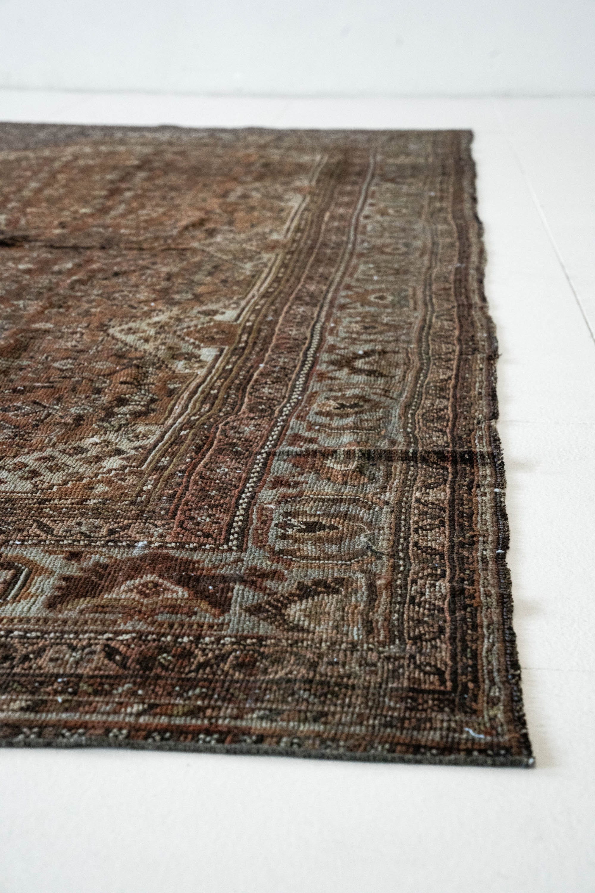 District Loom 1910s Antique Persian Shiraz Area Rug 10'11" x 16'8"